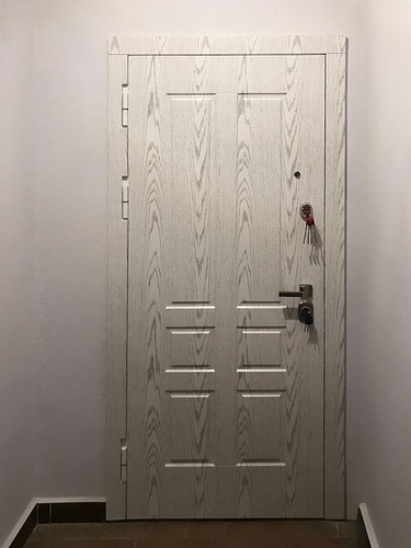 Дверь МДФ для квартиры