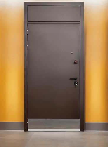 С отбойником и фрамугой