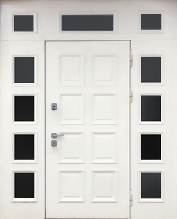 Парадная остекленная термодверь с белыми панелями МДФ RAL