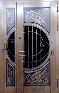 Металлическая полуторная термодверь с решетками и стеклопакетами (фрезерованные панели МДФ)